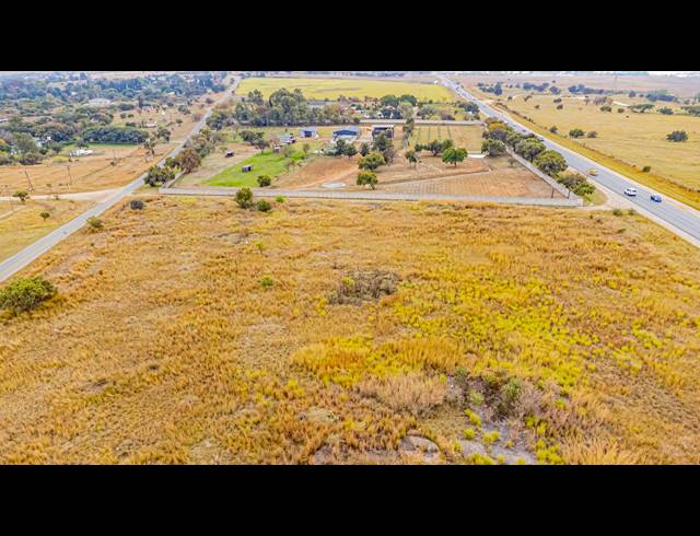 25,000M² VACANT LAND FOR SALE IN LAEZONIA
